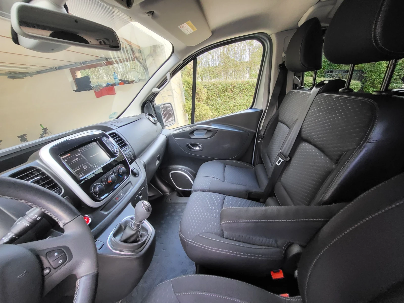 Opel Vivaro 1.6 cdti bi turbo..рампа..147ткм..ТОР, снимка 8 - Бусове и автобуси - 53985173