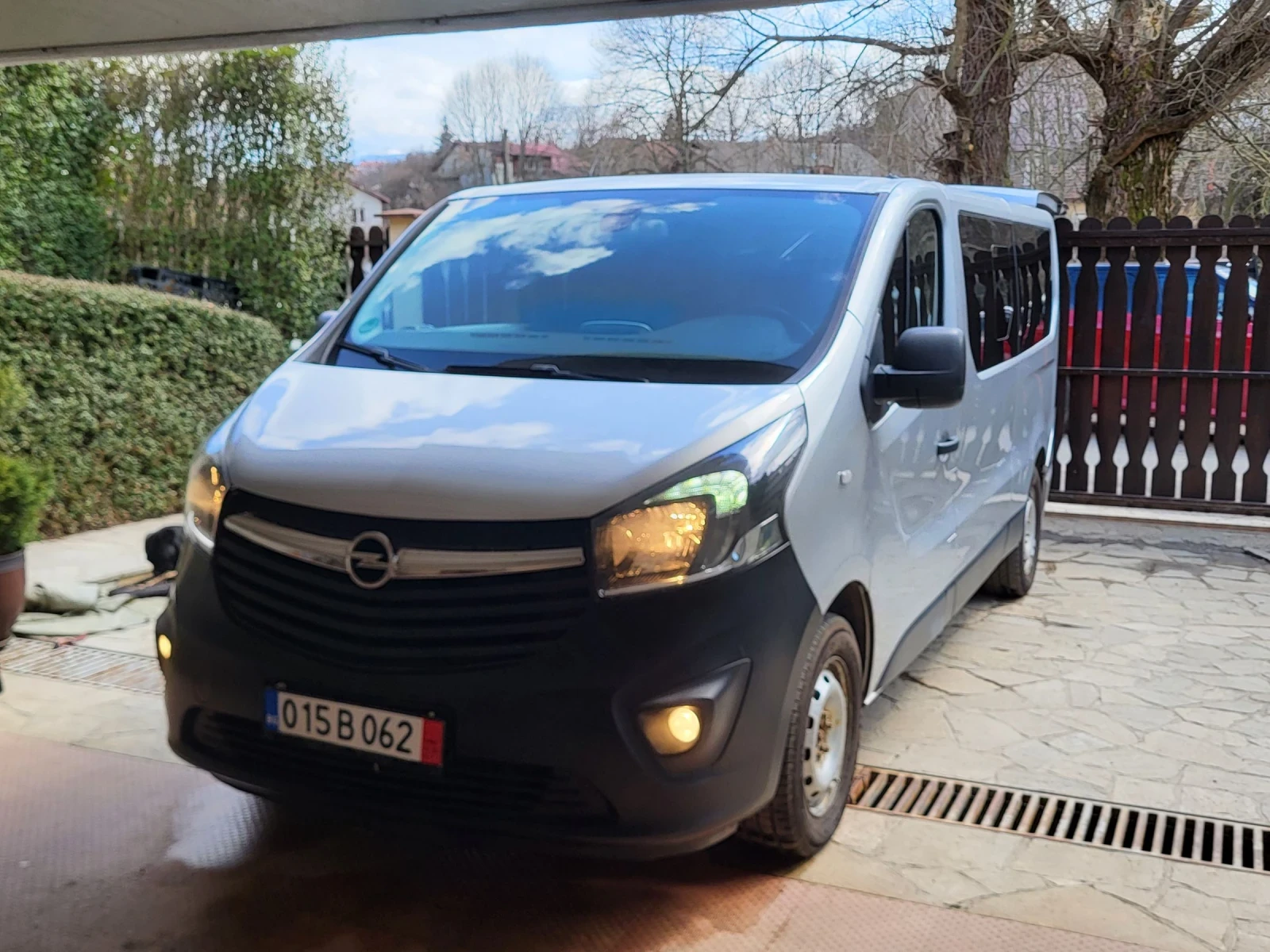 Opel Vivaro 1.6 cdti bi turbo..рампа..147ткм..ТОР, снимка 3 - Бусове и автобуси - 53985173