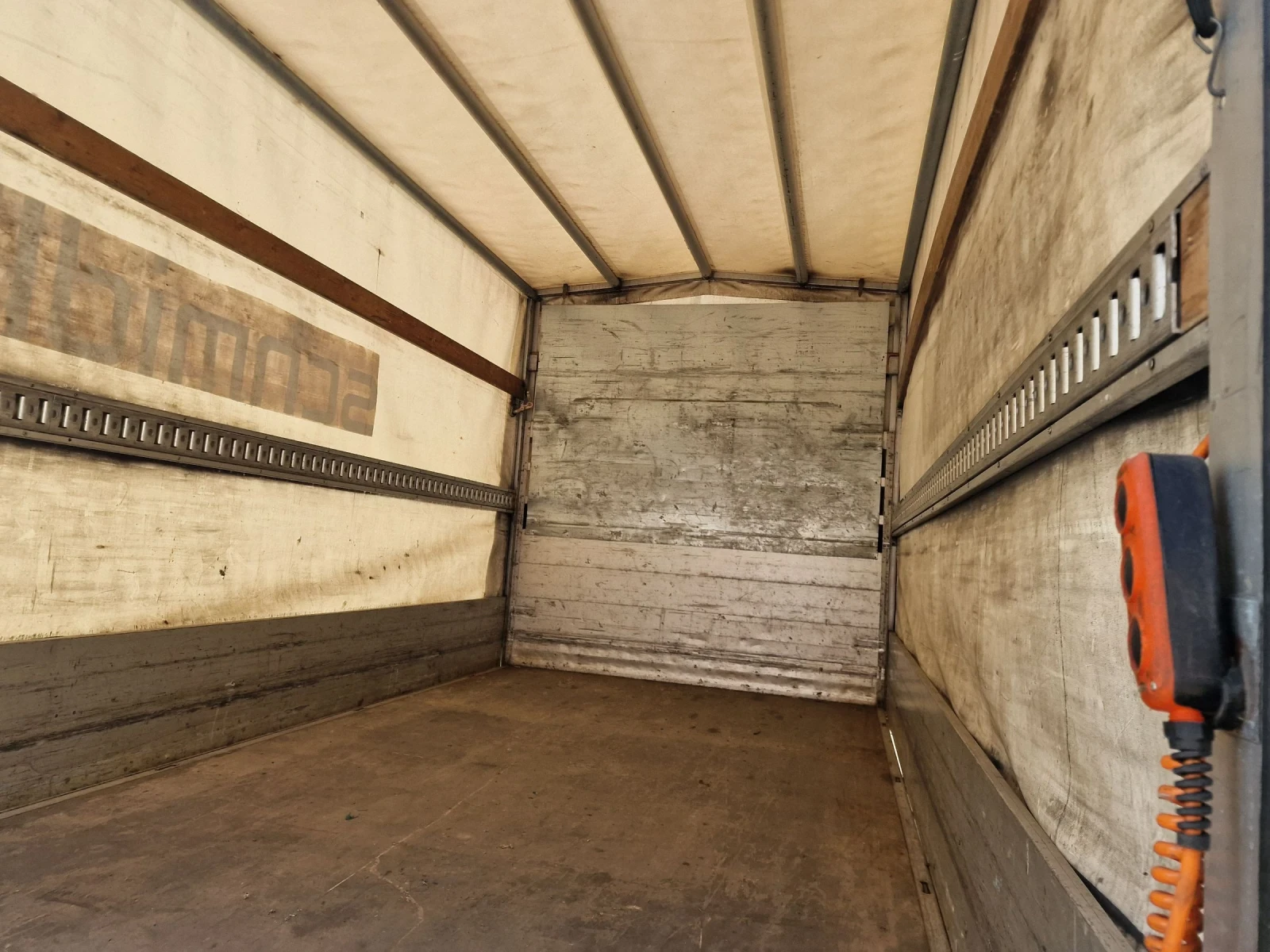 Mercedes-Benz Sprinter 319 3.0 л 4.30м швейцарски, снимка 9 - Бусове и автобуси - 54429233