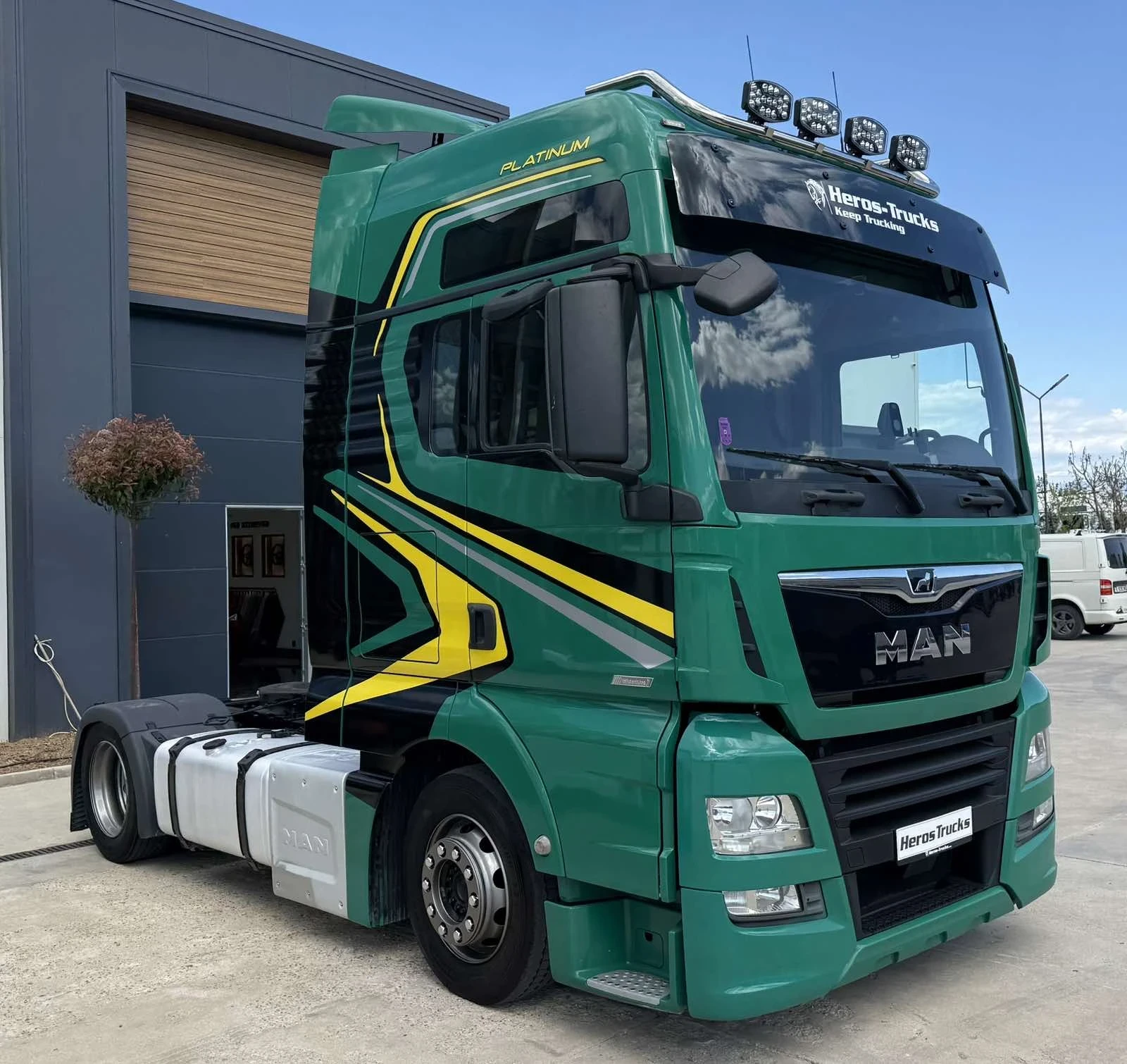 Man Tgx HEROS TRUCKS LEASING, снимка 2 - Камиони - 54181645