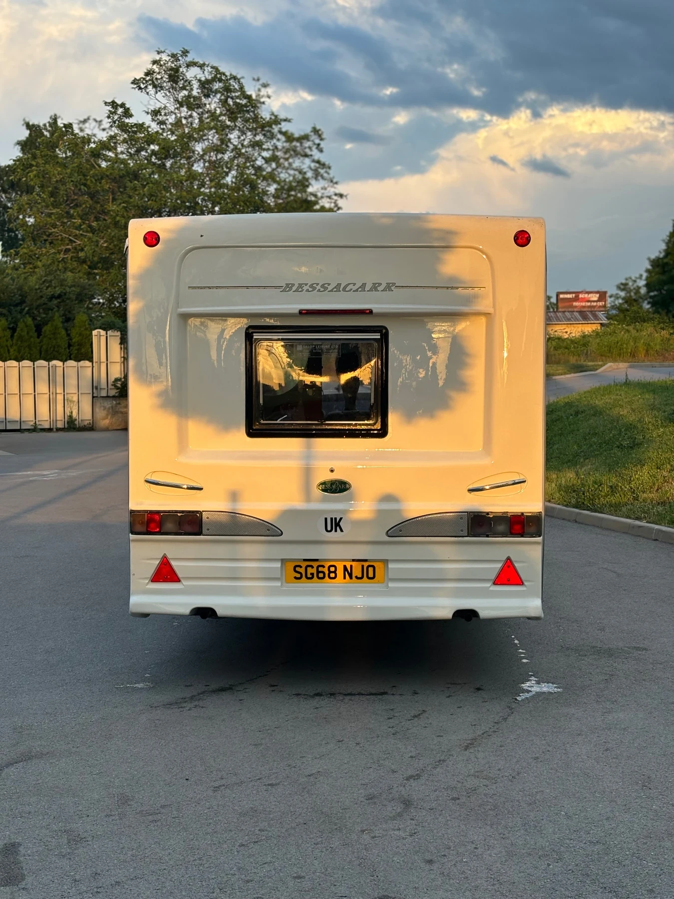 Каравана Swift Bessacarr 525 sl, снимка 2 - Каравани и кемпери - 54859925