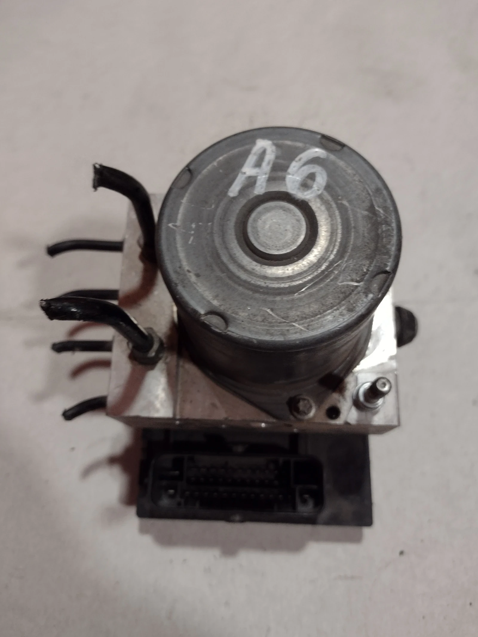 4F0 910 517 AD 4F0 614 517 AA ABS ����� AUDI A6 3.0TDI 4F0910517AD 4F0614517AA 0265235103 0265950557 | Mobile.bg � ����������� 5