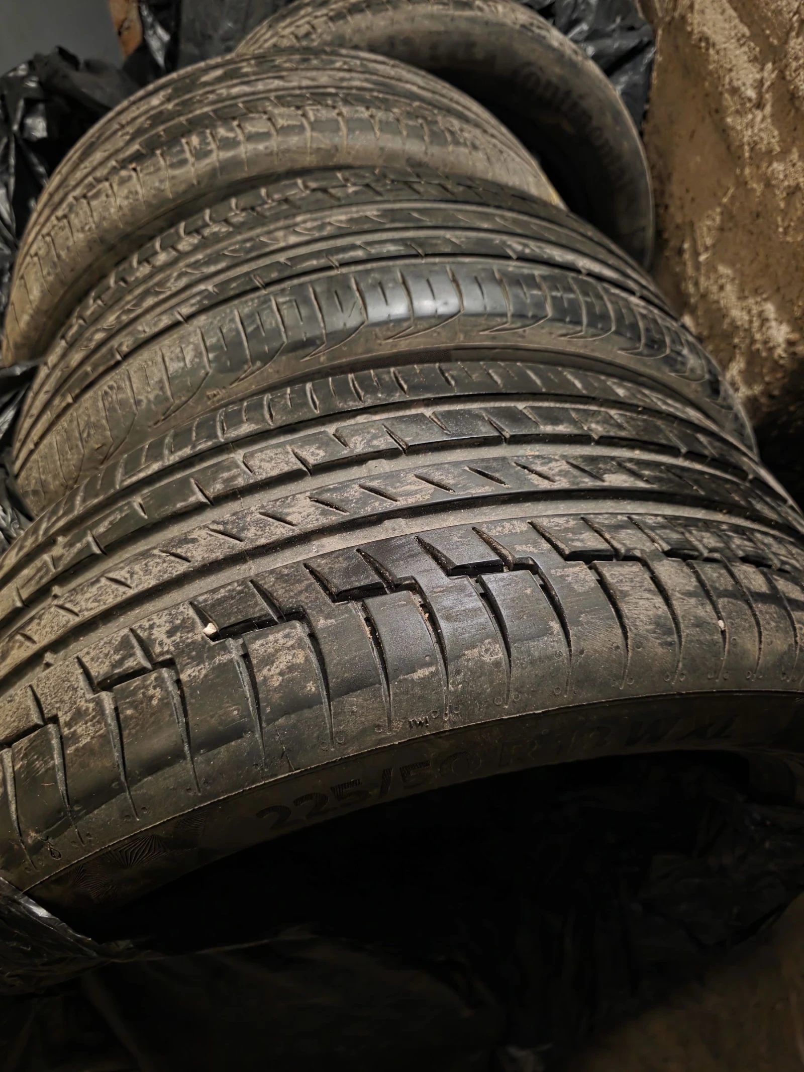 Гуми Летни 225/50R18
