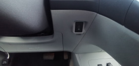 Toyota Prius Тойота приус 1.8 хибрид LPG, снимка 16
