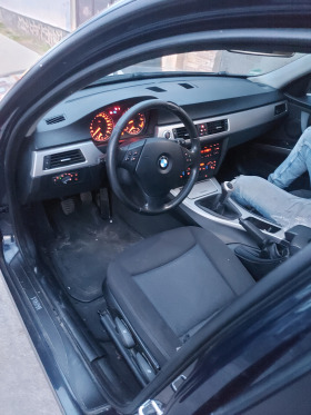 BMW 320, снимка 4 - Автомобили и джипове - 45373696