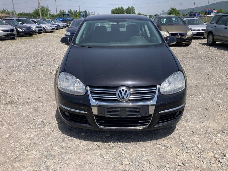 VW Jetta 1.9 TDI 105ops, снимка 3 - Автомобили и джипове - 46306849