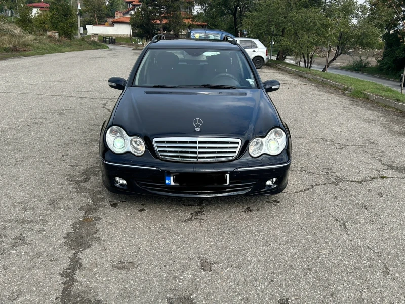 Mercedes-Benz C 220, снимка 2 - Автомобили и джипове - 48477671