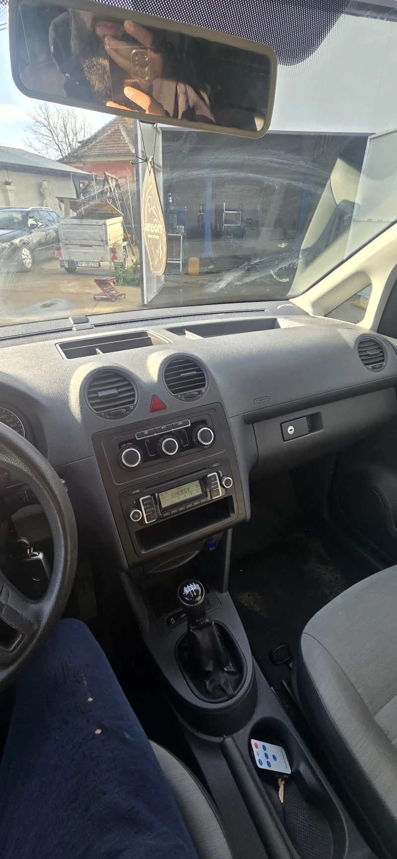 VW Caddy 1.6 бензин/газ, снимка 8 - Автомобили и джипове - 51875666