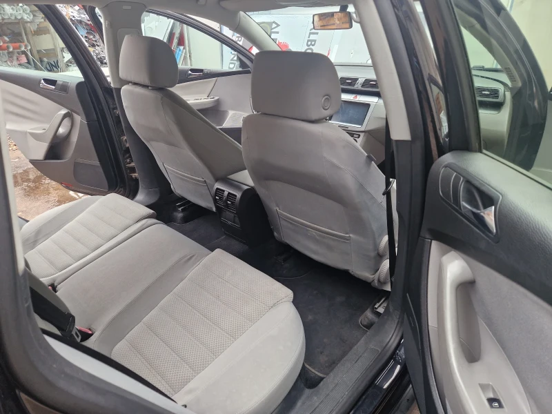 VW Passat B6, снимка 2 - Автомобили и джипове - 53011259