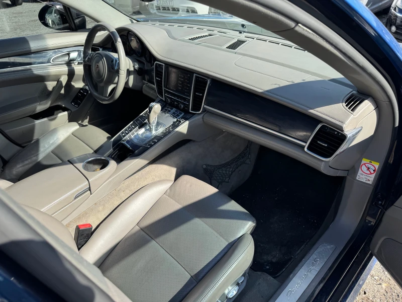 Porsche Panamera 4S, снимка 13 - Автомобили и джипове - 52450158