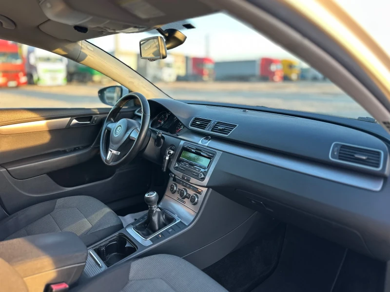 VW Passat 1.6TDI 105 HP BLUEMOTION/ 6-СКОРОСТИ/ COMFORT LINE, снимка 11 - Автомобили и джипове - 52021573
