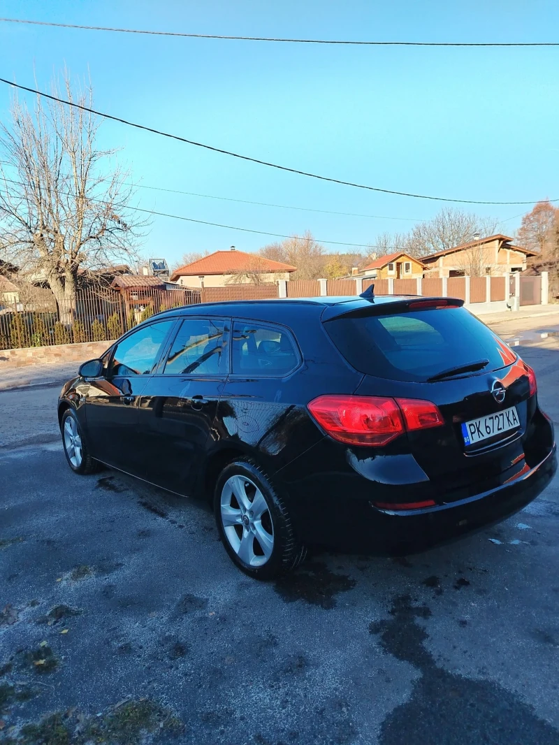 Opel Astra 1.3 CDTI, снимка 6 - Автомобили и джипове - 53247572