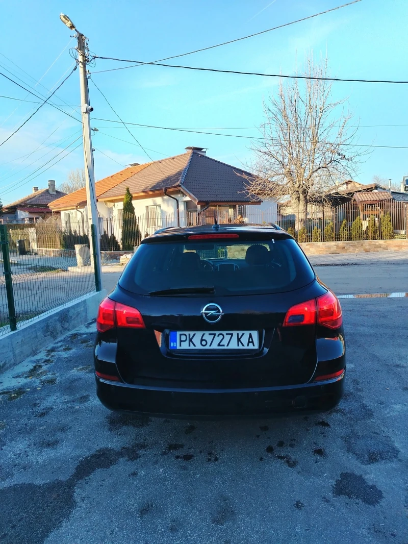 Opel Astra 1.3 CDTI, снимка 5 - Автомобили и джипове - 53247572