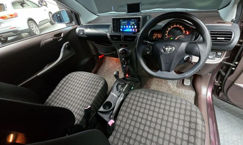 Toyota IQ, снимка 7 - Автомобили и джипове - 53561148