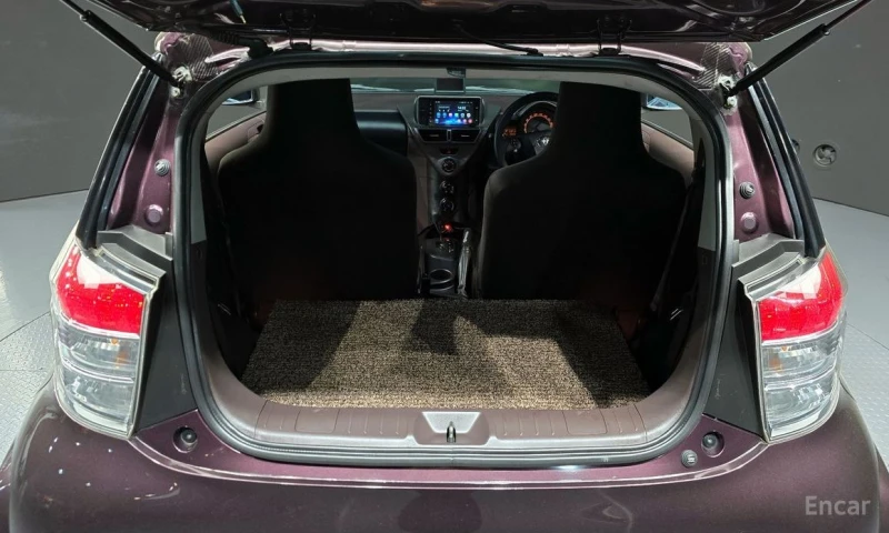 Toyota IQ, снимка 12 - Автомобили и джипове - 53561148