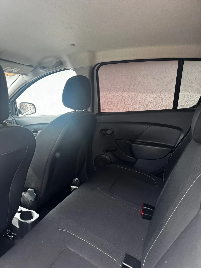 Dacia Sandero, снимка 4 - Автомобили и джипове - 53510919