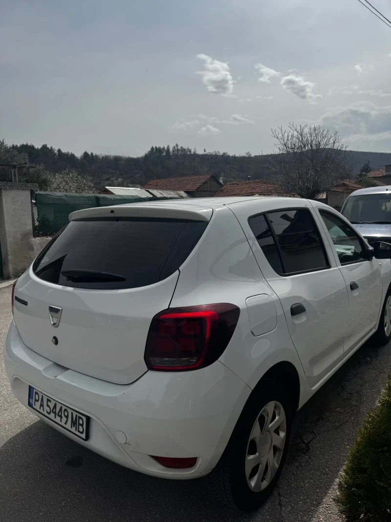 Dacia Sandero, снимка 2 - Автомобили и джипове - 53510919
