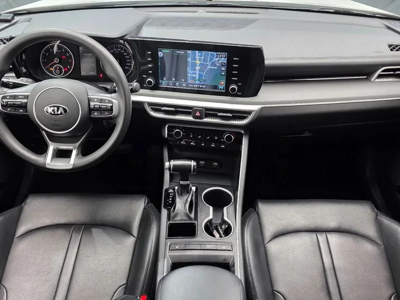 Kia K5 2.0 Lpi Standard, снимка 7 - Автомобили и джипове - 55613304