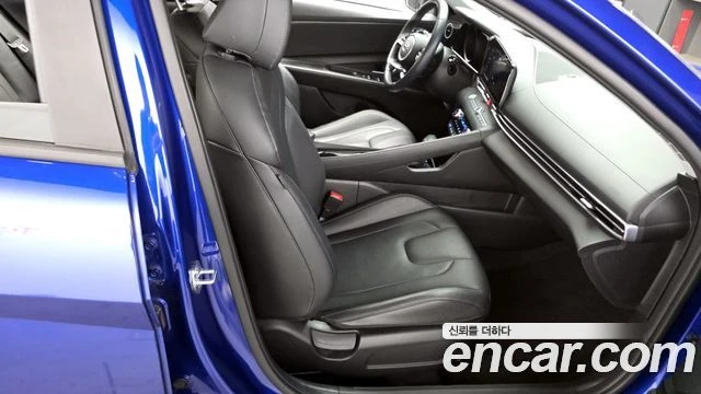 Hyundai Elantra, снимка 12 - Автомобили и джипове - 56082354