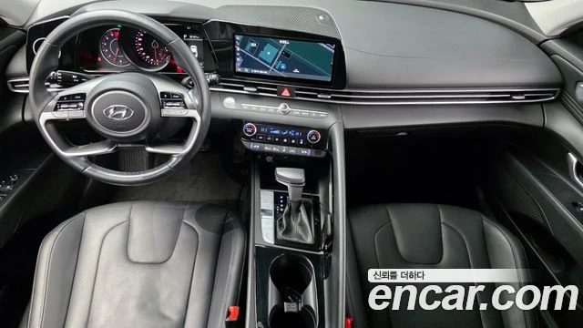 Hyundai Elantra, снимка 7 - Автомобили и джипове - 56082354