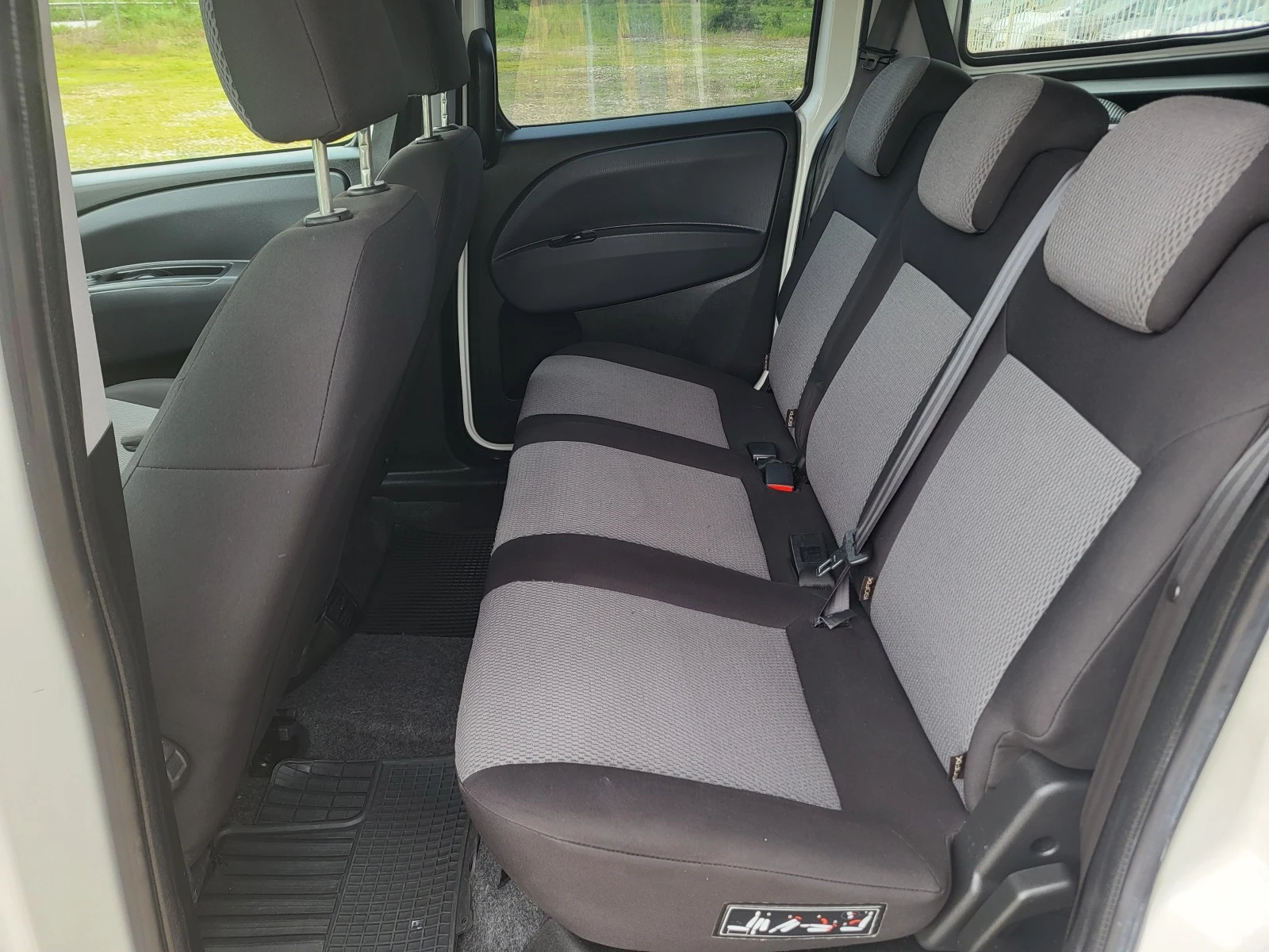 Fiat Doblo 1.3MJet MAXI - изображение 10