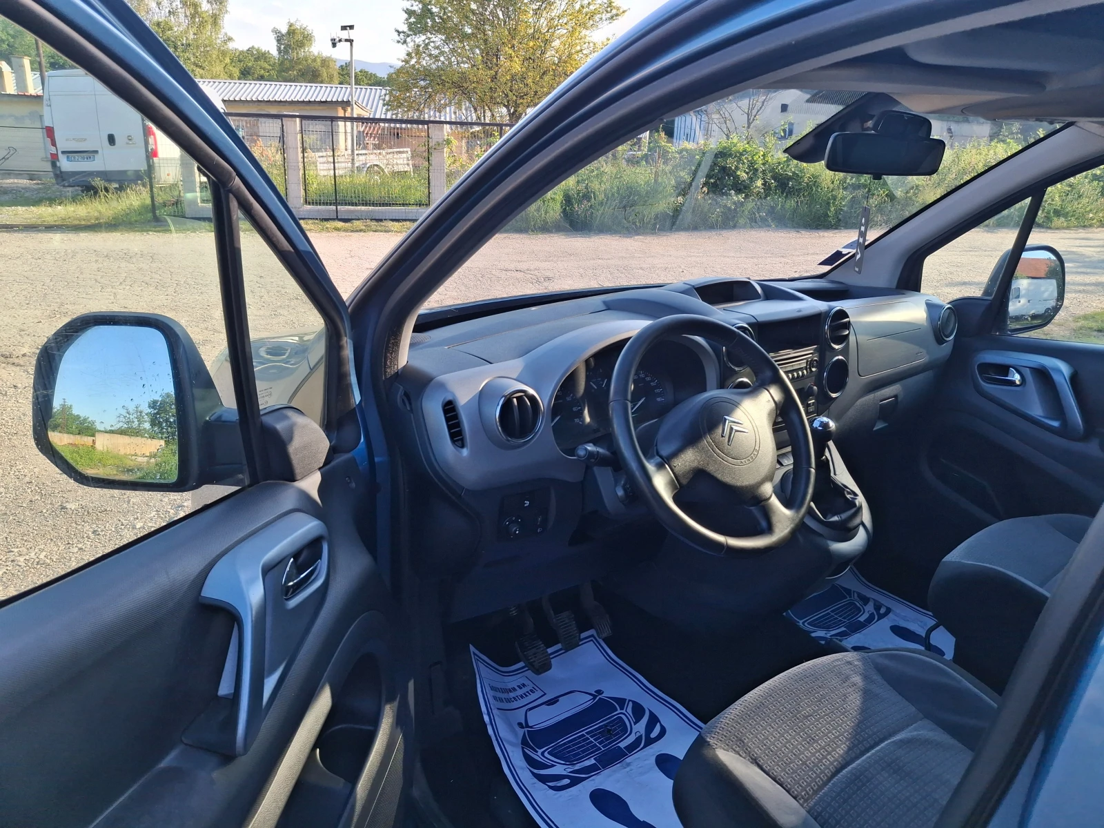 Citroen Berlingo 1.6HDI - изображение 8