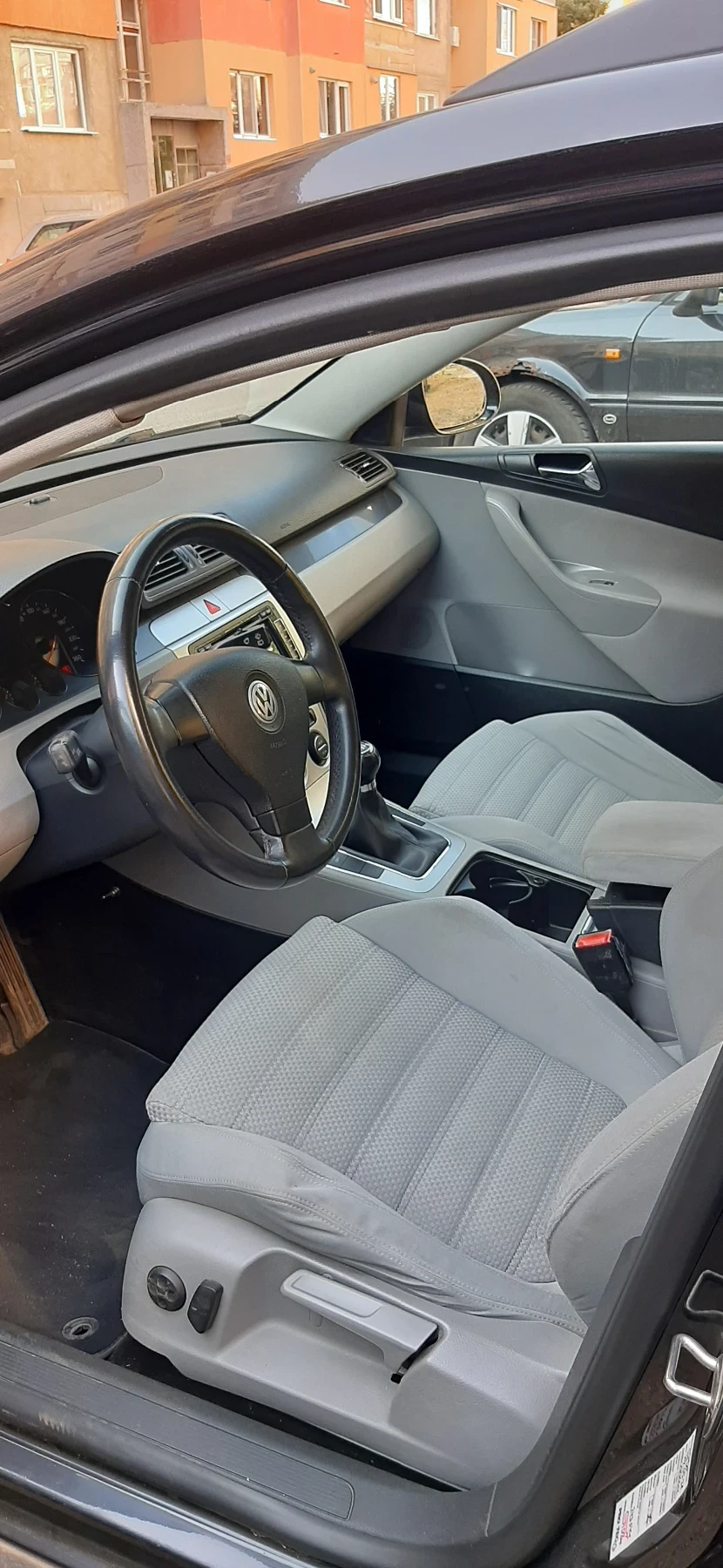 VW Passat B6, снимка 5 - Автомобили и джипове - 53011259