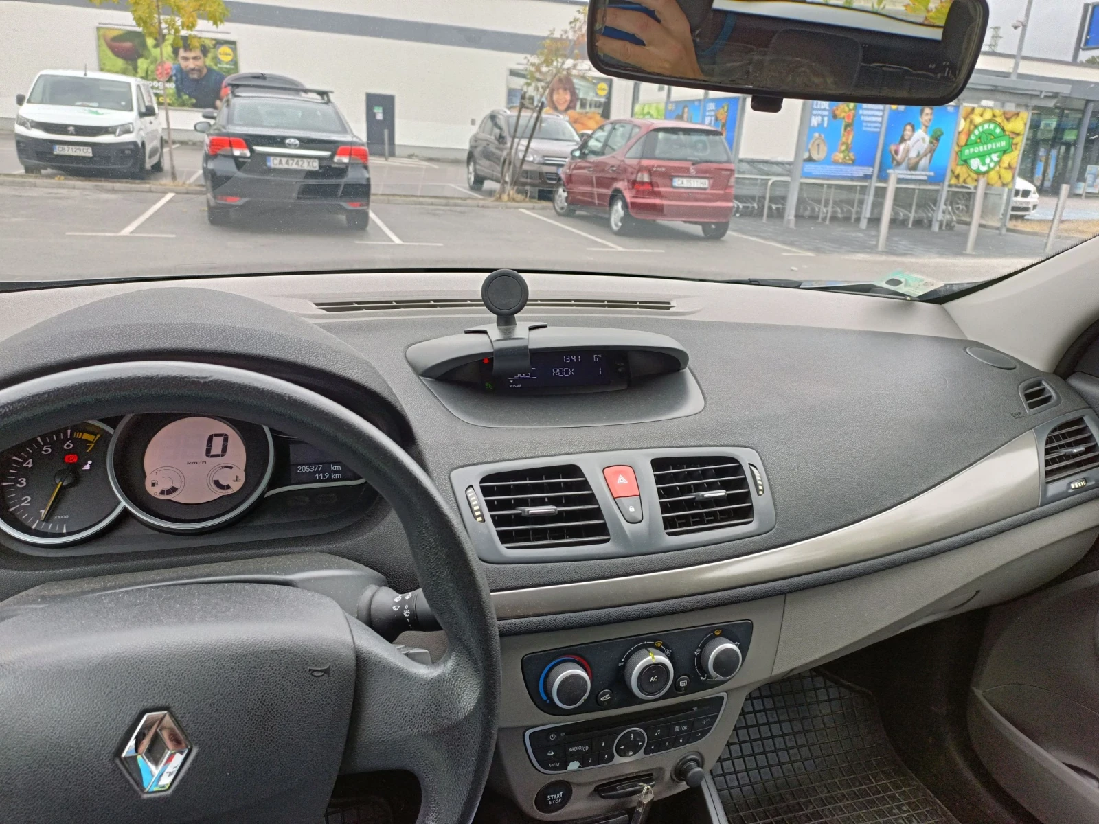 Renault Megane 1.6 с Газов инжекцион  - изображение 2