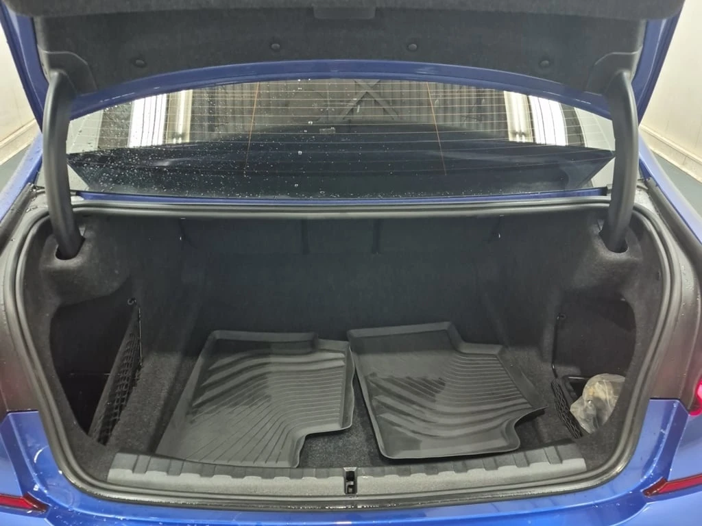 BMW 330 330I XDRIVE  CARFAX | Mobile.bg � ����������� 17