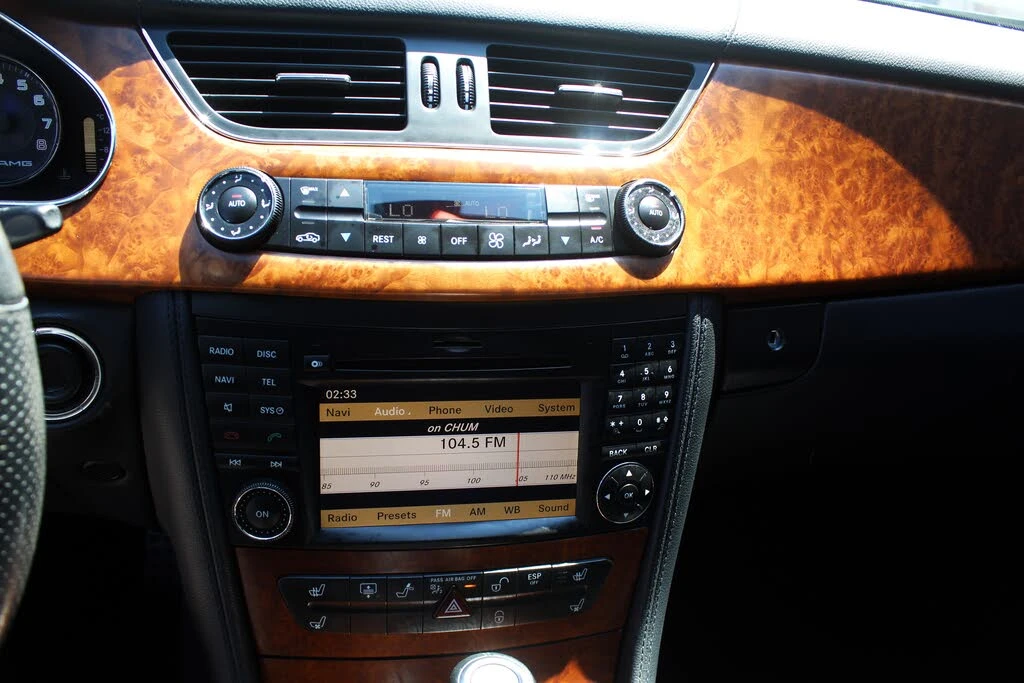 Mercedes-Benz CLS 63 AMG 6.3 V8* HARMAN/KARDON* ШИБИДАХ* ПОДГРЕВ* ОБДУХВАНЕ, снимка 11 - Автомобили и джипове - 53798363