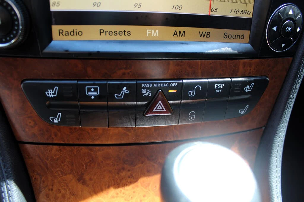 Mercedes-Benz CLS 63 AMG 6.3 V8* HARMAN/KARDON* ШИБИДАХ* ПОДГРЕВ* ОБДУХВАНЕ, снимка 12 - Автомобили и джипове - 53798363