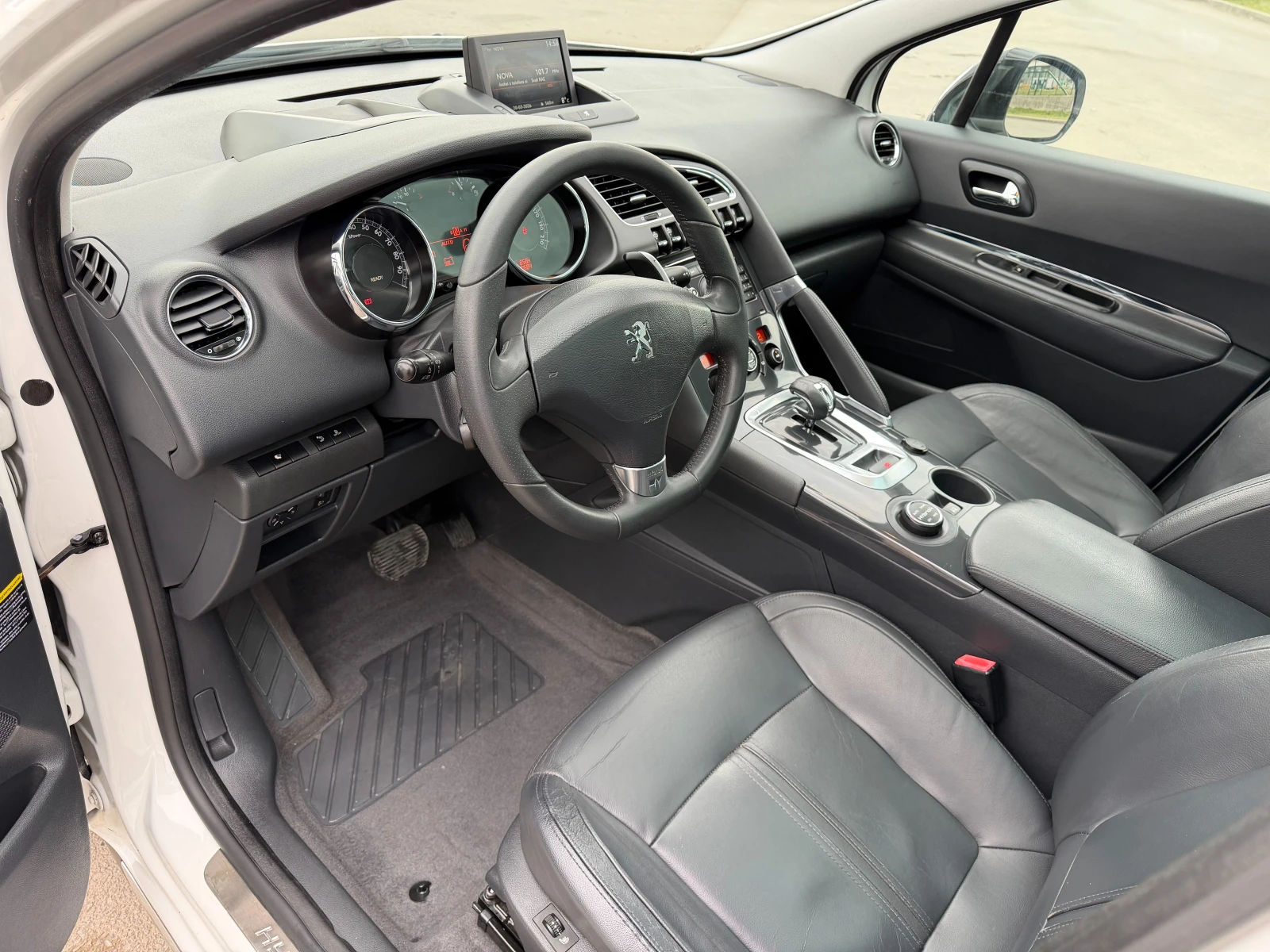 Peugeot 3008 2.0 HDI Hybrid 4x4 АВТОМАТИК КОЖА НАВИГАЦИЯ FULL, снимка 8 - Автомобили и джипове - 53917539