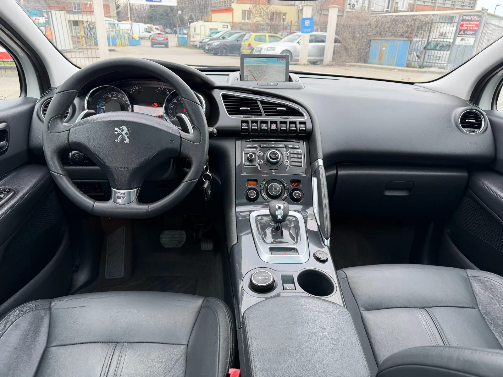 Peugeot 3008 2.0 HDI Hybrid 4x4 АВТОМАТИК КОЖА НАВИГАЦИЯ FULL, снимка 10 - Автомобили и джипове - 53917539