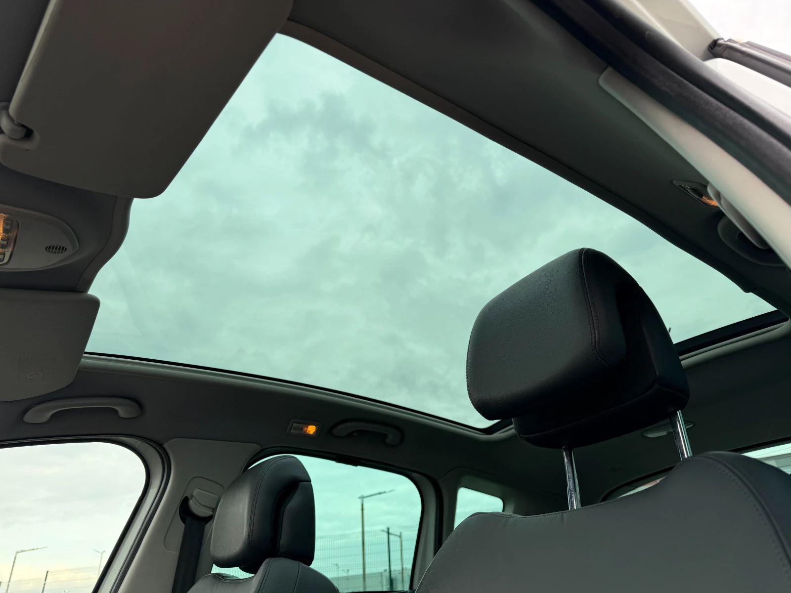 Peugeot 3008 2.0 HDI Hybrid 4x4 АВТОМАТИК КОЖА НАВИГАЦИЯ FULL, снимка 9 - Автомобили и джипове - 53917539