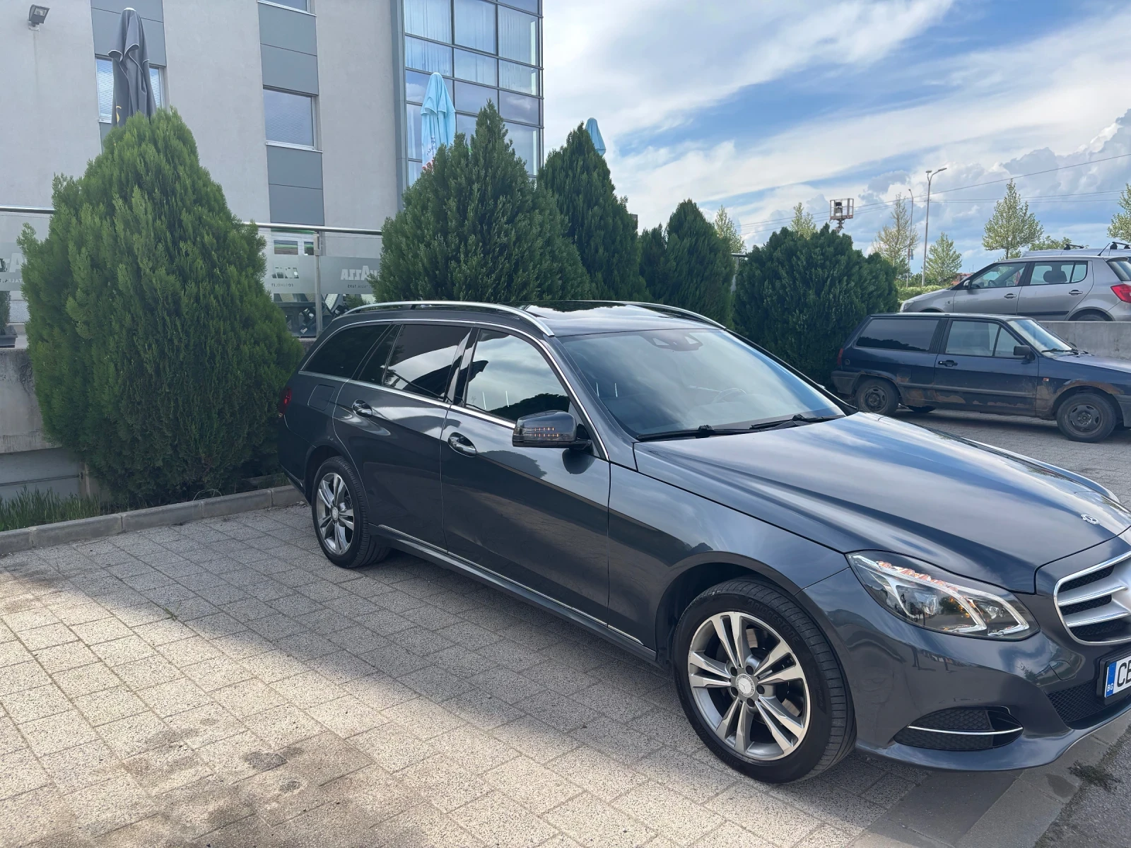 Mercedes-Benz E 350 AIRMATIC, снимка 4 - Автомобили и джипове - 54058779