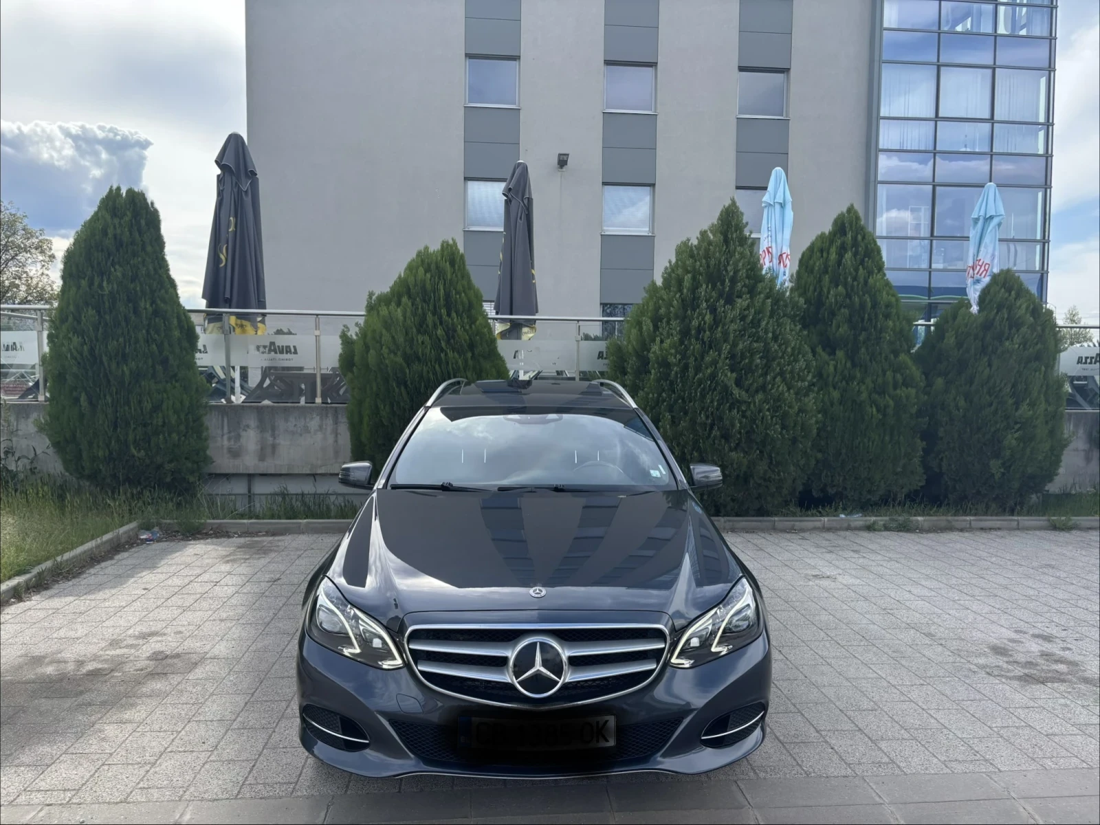 Mercedes-Benz E 350 AIRMATIC, снимка 3 - Автомобили и джипове - 54058779
