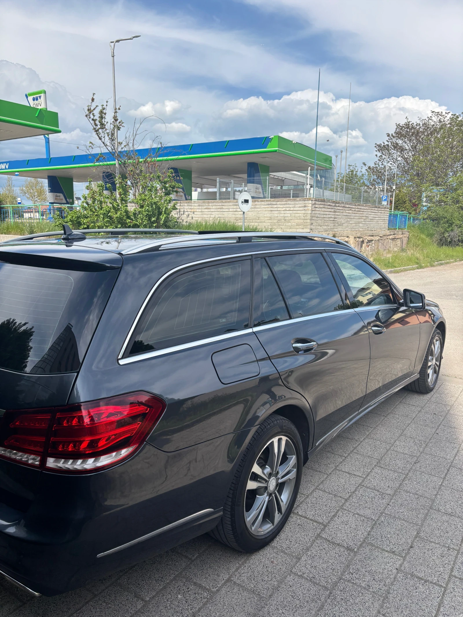 Mercedes-Benz E 350 AIRMATIC, снимка 5 - Автомобили и джипове - 54058779