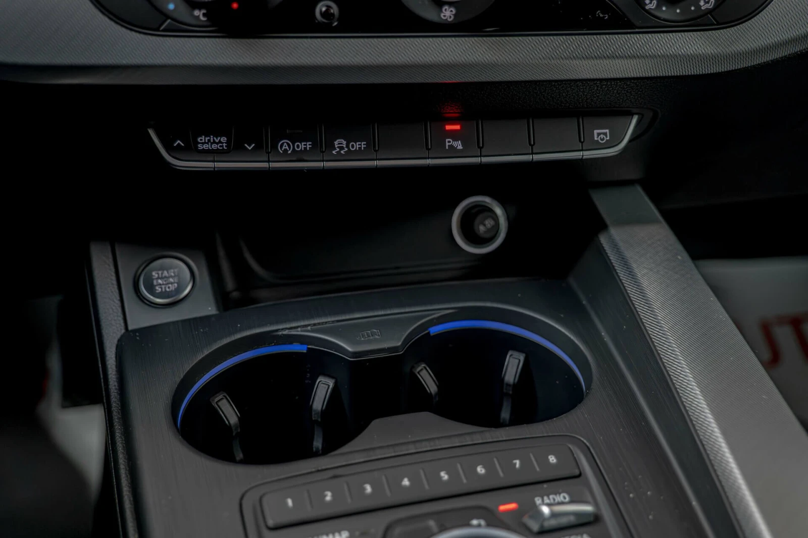 Audi A5 Sportback/2.0TDI/Sline/Ambient/Virtual/Подгрев/PDC, снимка 9 - Автомобили и джипове - 54101657