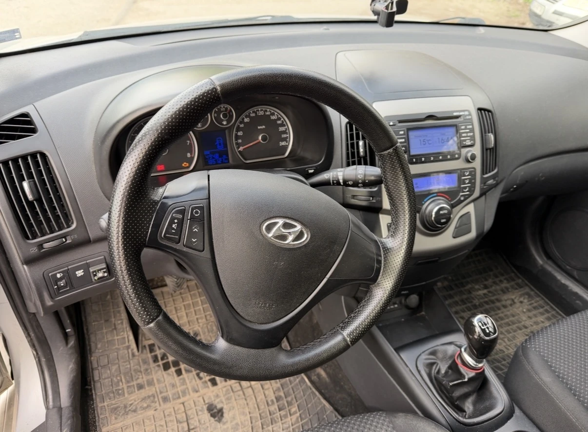 Hyundai I30 ГАЗОВА УРЕДБА, снимка 3 - Автомобили и джипове - 54365939