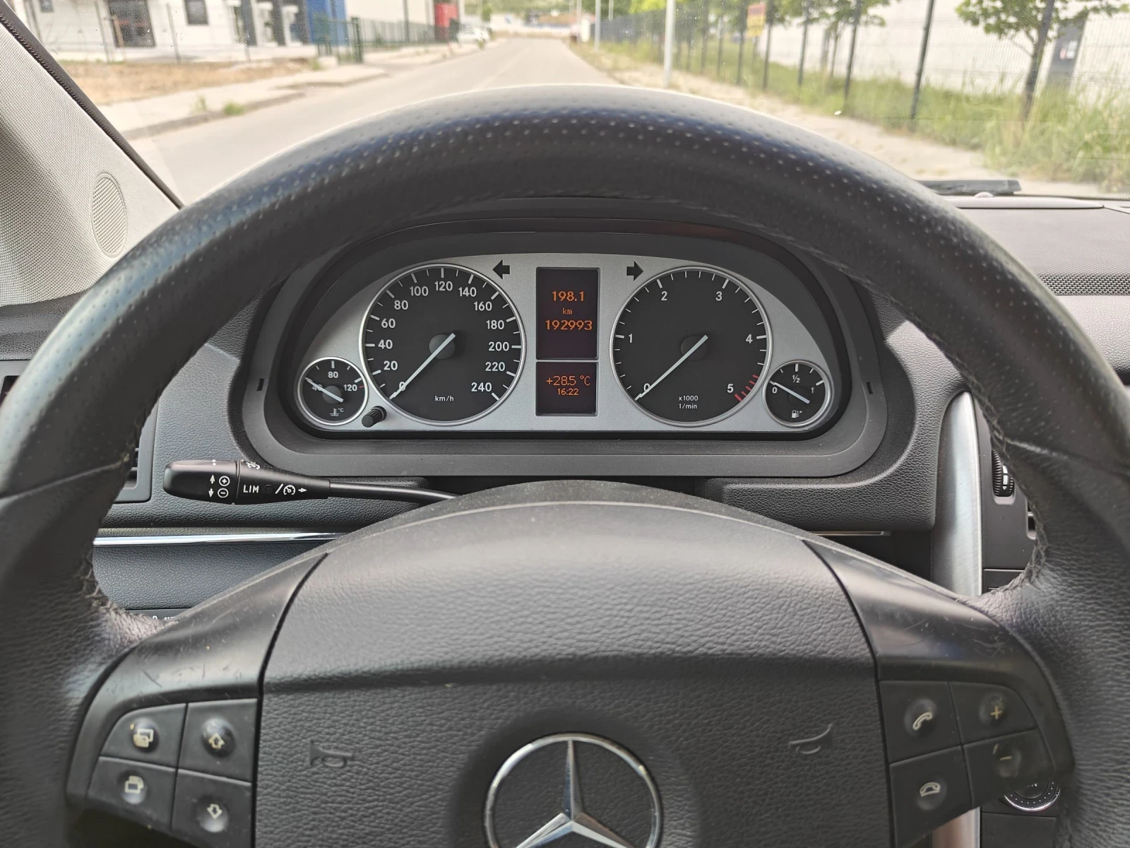 Mercedes-Benz B 200 CDI Automatik Sport, снимка 12 - Автомобили и джипове - 54856289