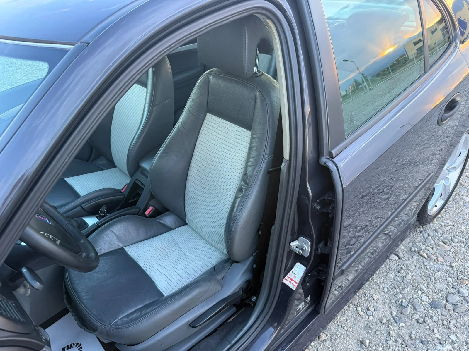 Saab 9-3 2.2 TiD Климатроник/Собствен лизинг, снимка 9 - Автомобили и джипове - 55102824