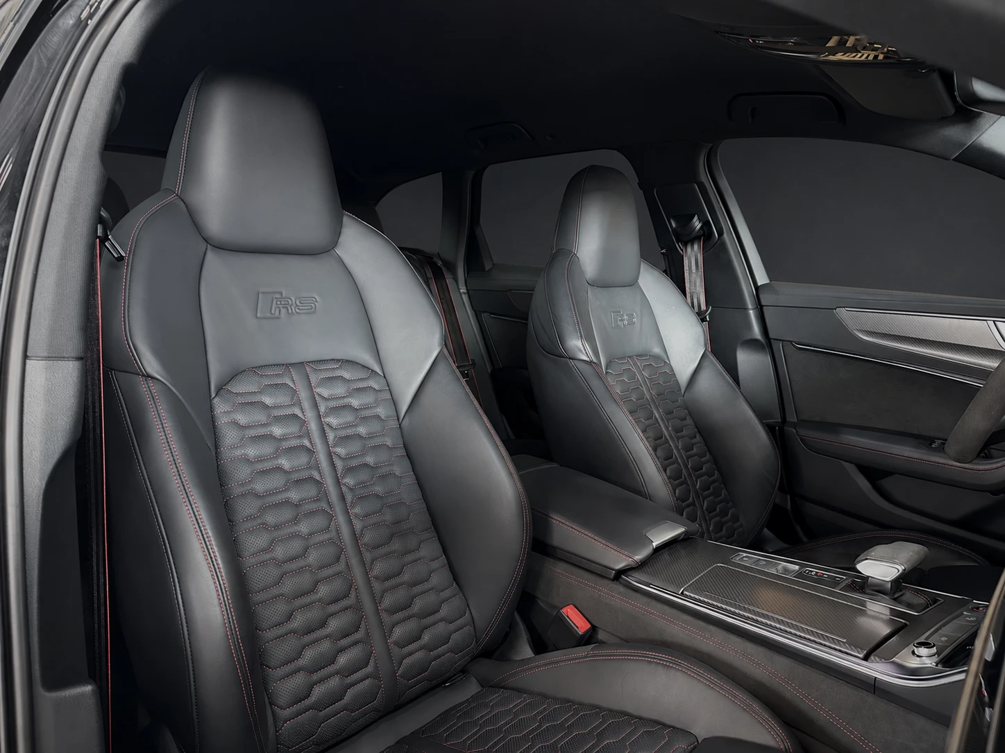 Audi Rs6 | CARBON CERAMIC| Dynamik Plus | Audi Exclusive , снимка 7 - Автомобили и джипове - 55218719