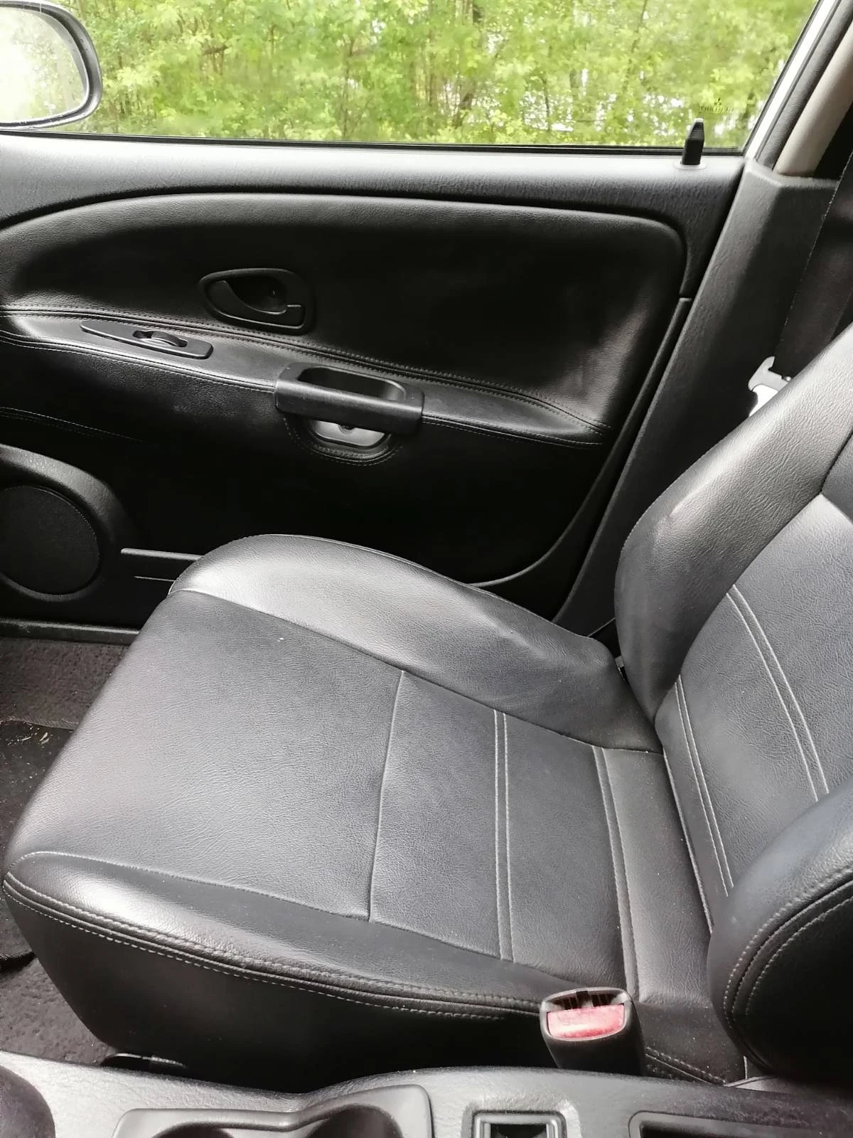 Mitsubishi Carisma, снимка 6 - Автомобили и джипове - 55364995