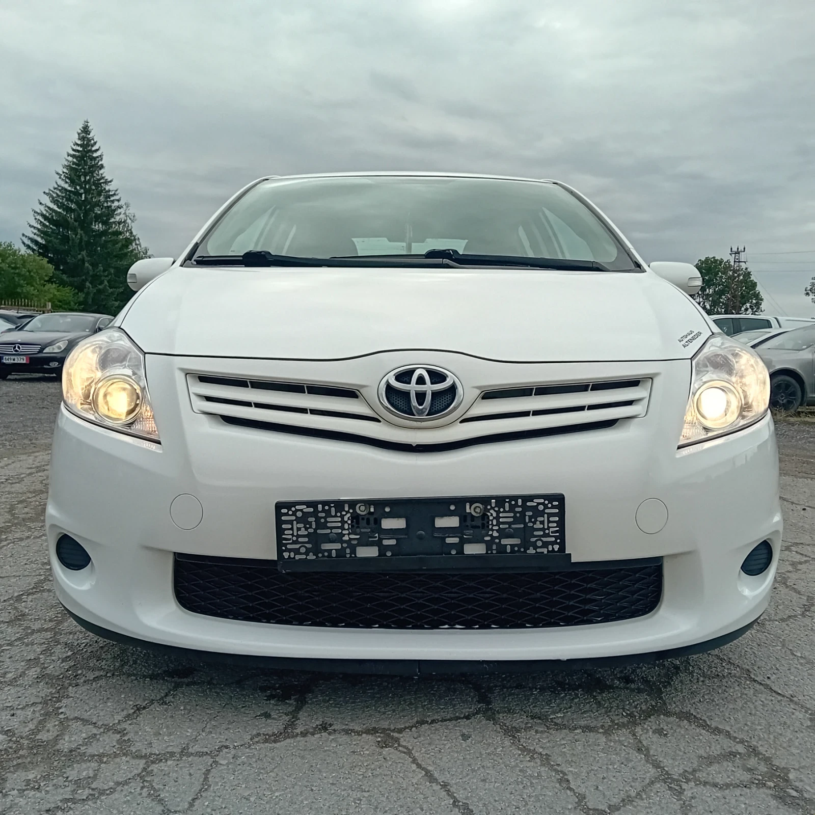 Toyota Auris 1.4D4D 90к.facelift