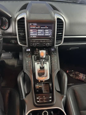 Porsche Cayenne 3.0d/nardo grey/alcantara/LED/ПРУЖИНИ, снимка 15