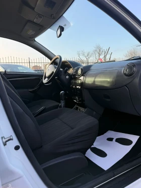Dacia Duster 1, 6i -GPL , снимка 12