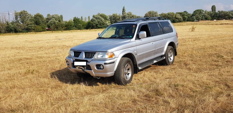 Mitsubishi Pajero sport Dakar Edition, снимка 2 - Автомобили и джипове - 47509827