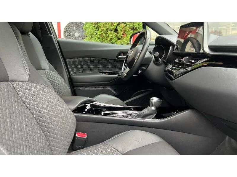 Toyota C-HR 2.0 Hybrid Club - изображение 10