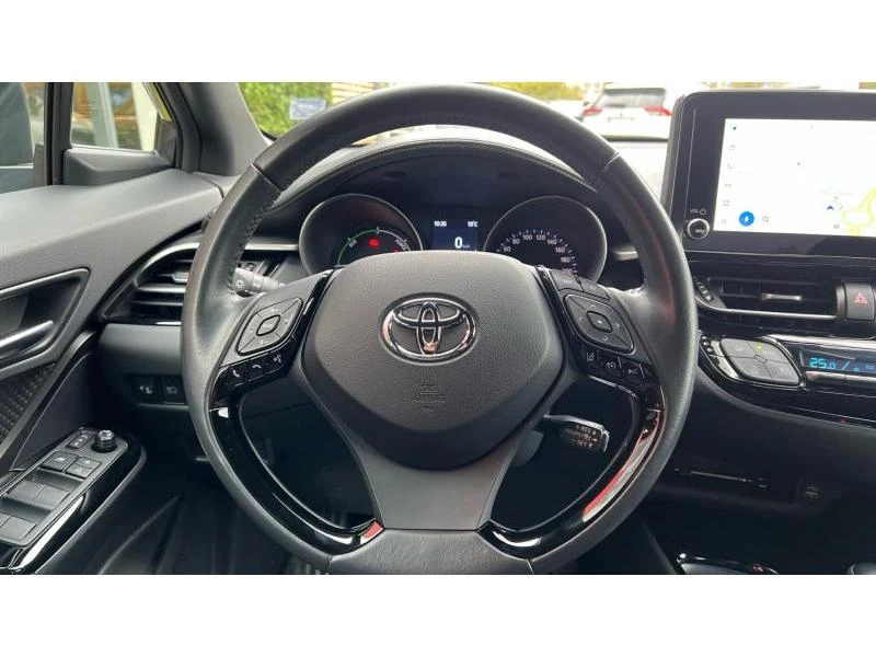 Toyota C-HR 2.0 Hybrid Club, снимка 12 - Автомобили и джипове - 53023211
