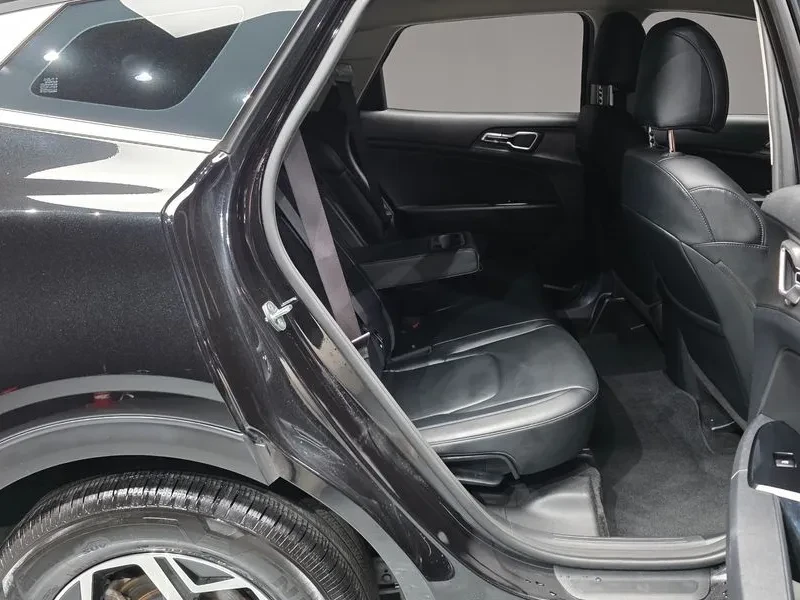 Kia Sportage 5Th Generation Gasoline 1.6 Turbo 2Wd Trendy, снимка 11 - Автомобили и джипове - 56016555